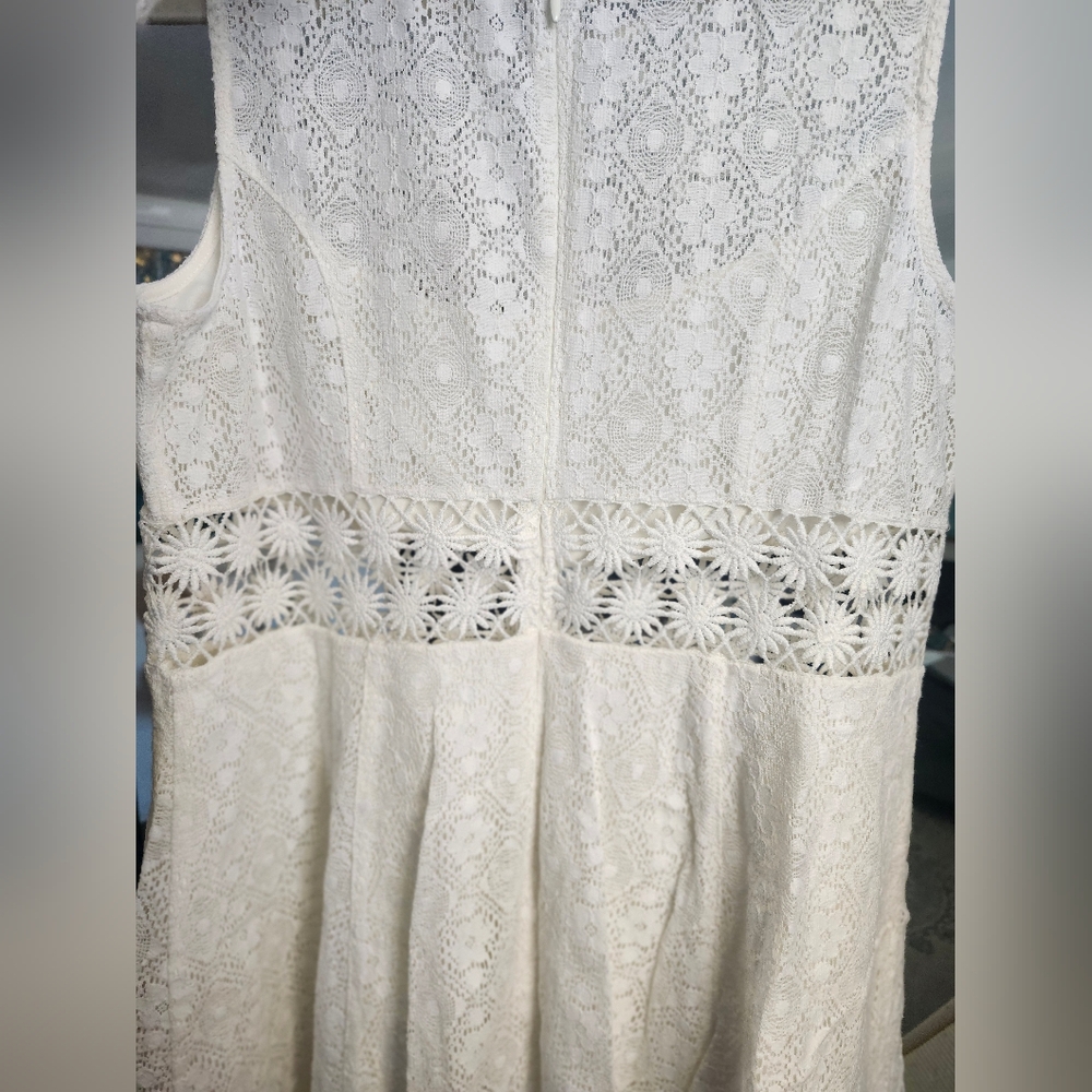Adam Levine Collection Ivory Lace Dress - Picture 7 of 10